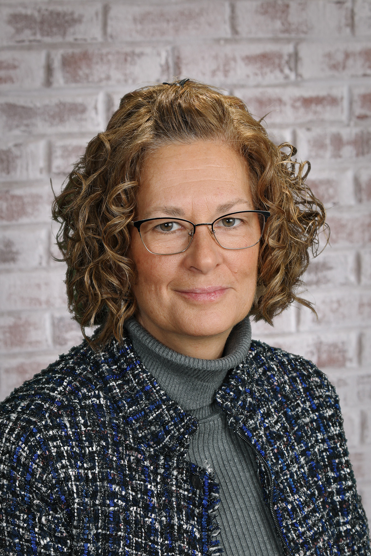 Melissa Arentz2 headshot of Mike Powers